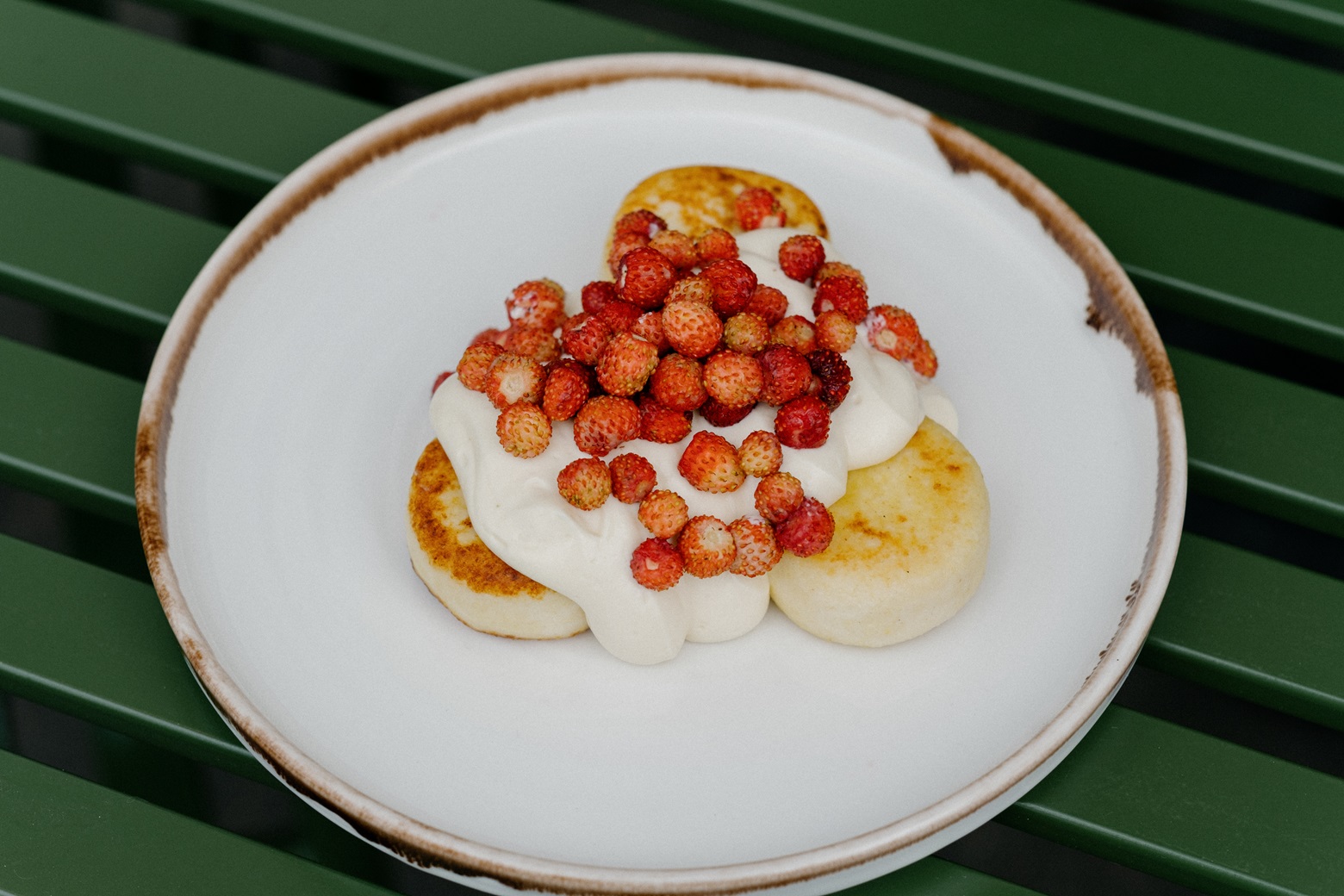 По Петербургу за земляникой