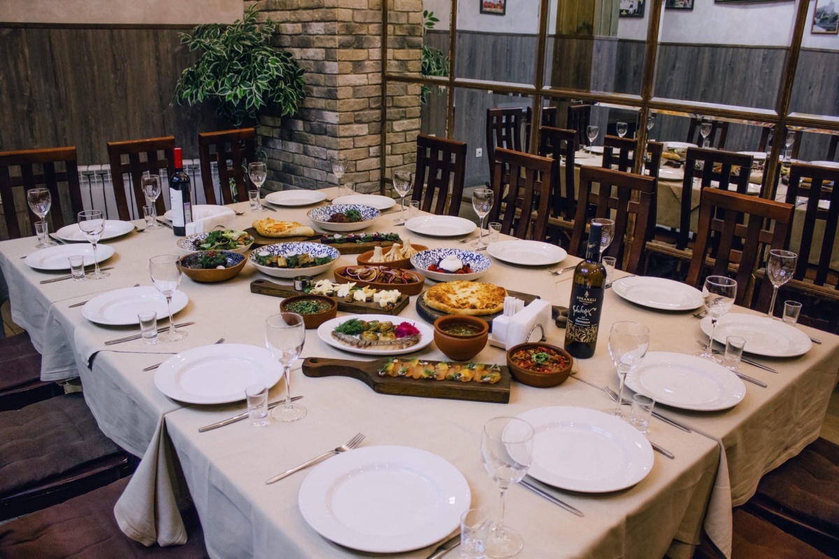 Кинза Еда и Вино