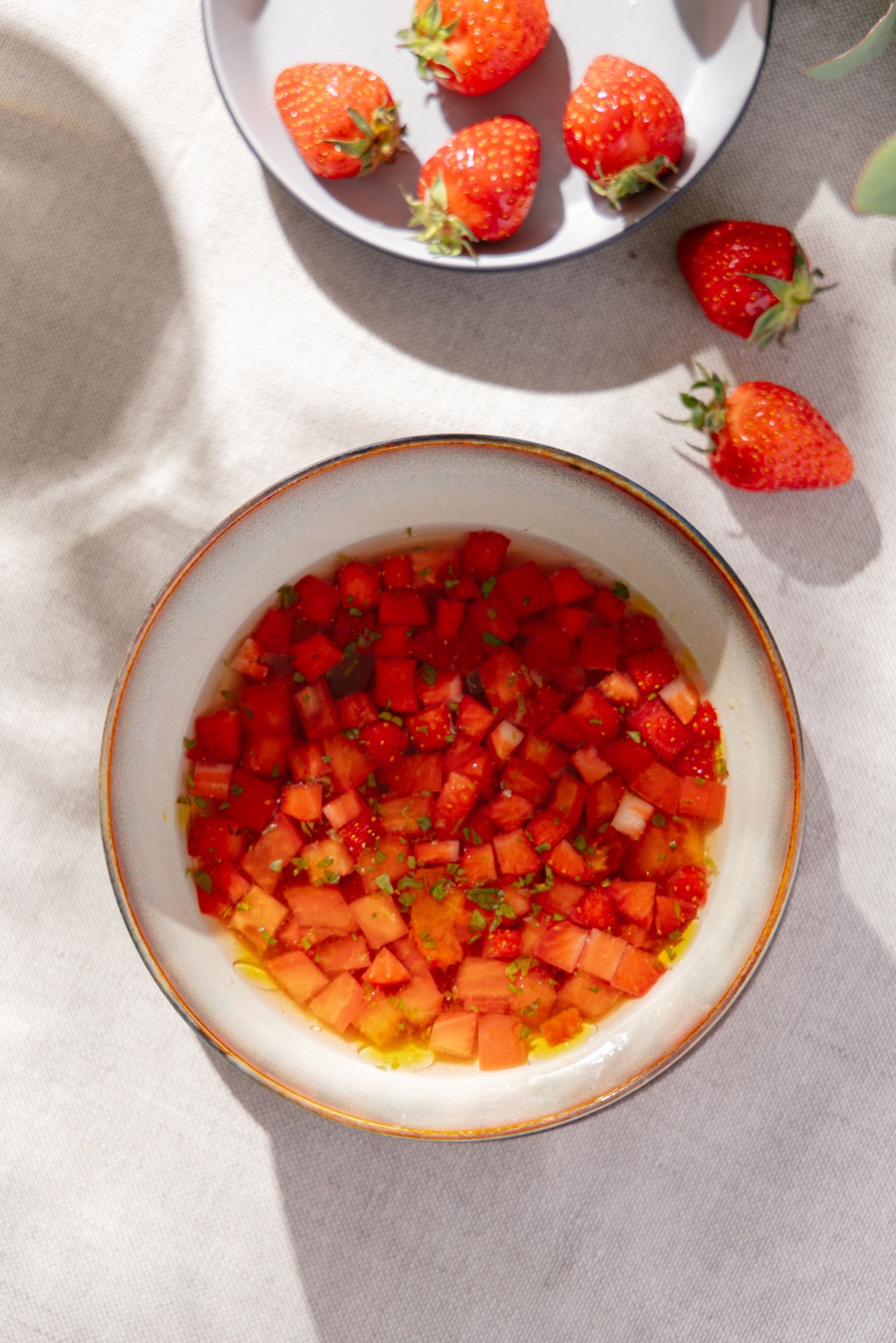 Strawberry_okroshka.jpg