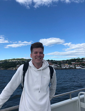 Кирилл Комиссаров